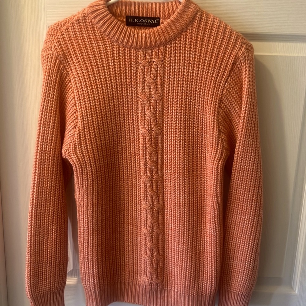 New chunky sparkling Peach Bellini cable knit crew neck sweater